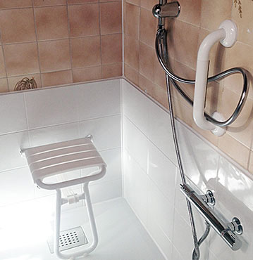 douche-personne-mobilite-reduite douche pour personnes à mobilité réduite